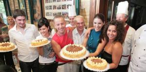 Sztárok és cukrászok készülnek az „Ország Születésnapjára” 