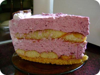 Erdei gyümölcsös -tejszínes torta (sütés nélkül) recept fotója