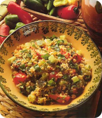 Couscous saláta zöld paprikával és paradicsommal recept fotója