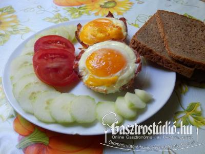 Ham and eggs újragondolva recept fotója