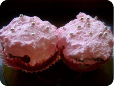 Fehércsokis - málnás muffin recept fotója