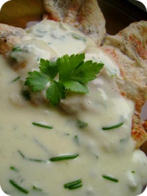 Csirkemell snidlinges gorgonzola szósszal recept fotója