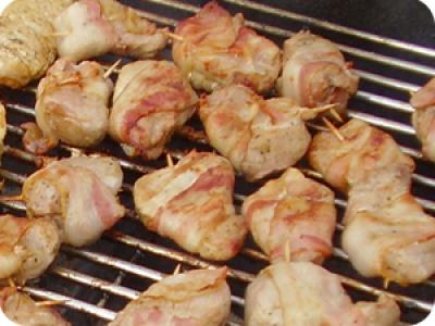 Baconba göngyölt szűzérme recept fotója