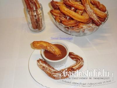 Churros - spanyol fánk recept fotója